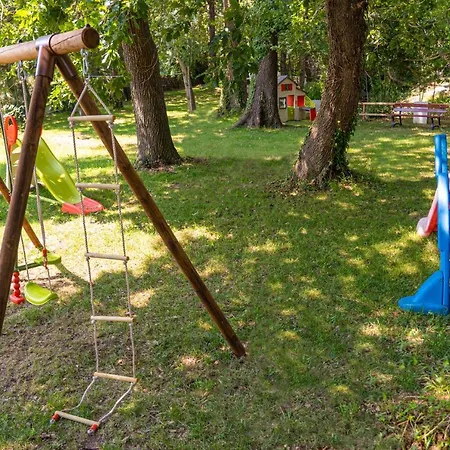 A Suara Semesterbostad